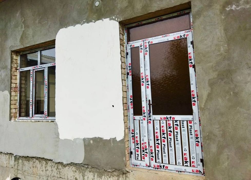 Akfa rom eshiklar yasash òrnatish va tuzatib berish