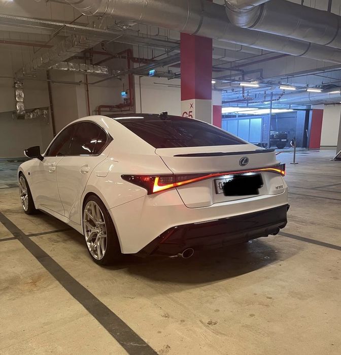 Lexus is300 f-sport