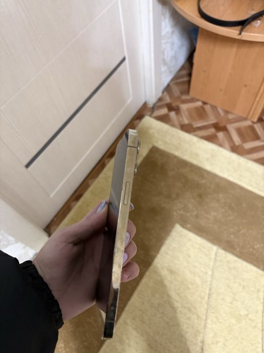 Продам айфон 13 про макс