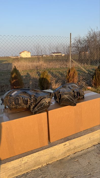 Vand faruri Audi TT 8J