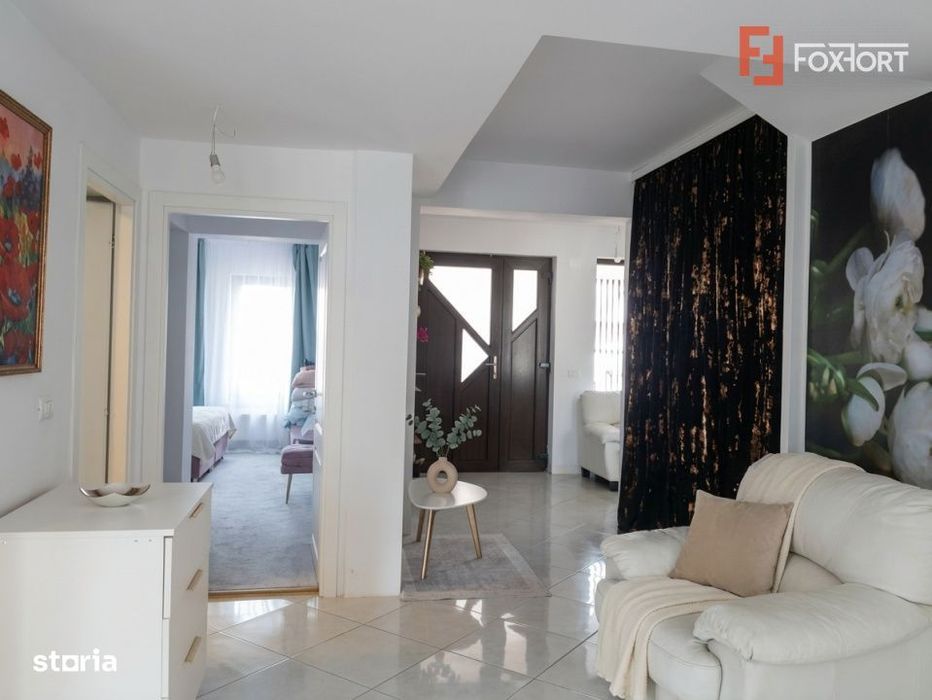 Casa individuala cu 5 camere de vanzare in Ciarda Rosie