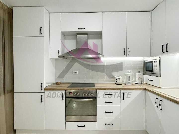 Дава се под наем Многостаен апартамент в Варна, Център - 135 кв.м за 797.64 € - Снимка #3