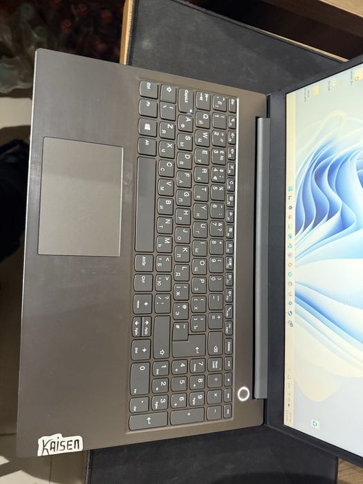 Ноутбук lenovo Core i5-1035G1 8gb 128ssd  1tb hard