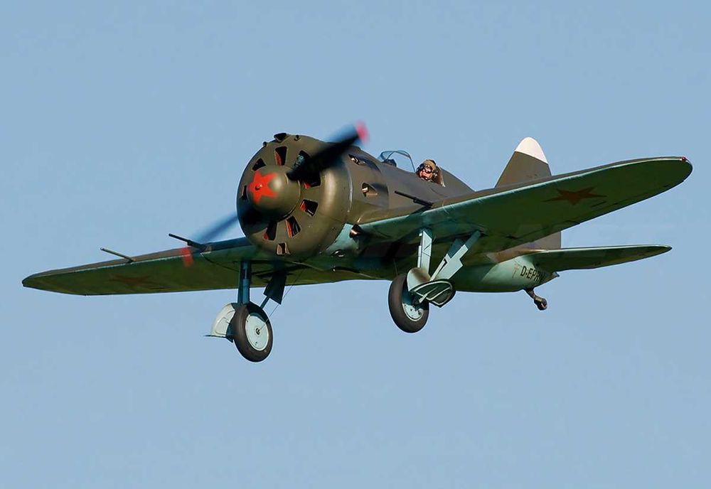 модель самолёта И-16 в масштабе 1/72 РАРИТЕТ СССР!