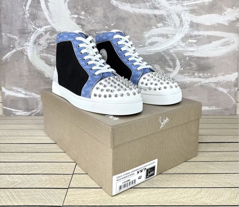 Vand Louboutin Blue and White