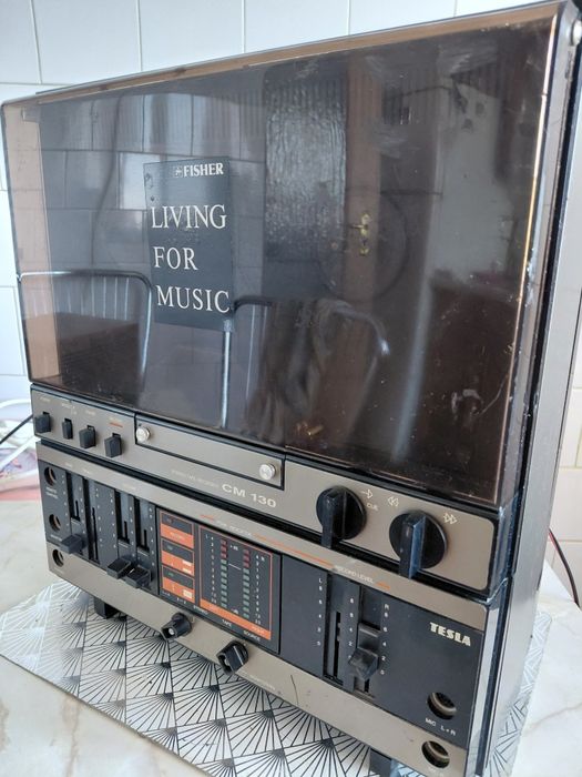 Magnetofon Tesla CM130