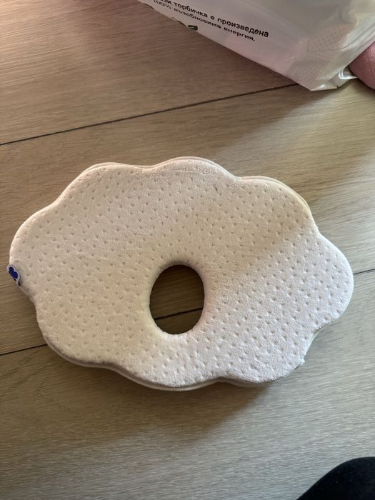 Ергономична възглавница за бебе