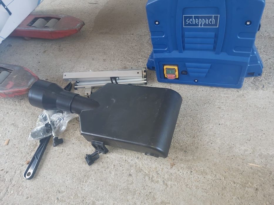 Masina de rindeluit ,putere motor 1500W , latimea de trecere 204 mm