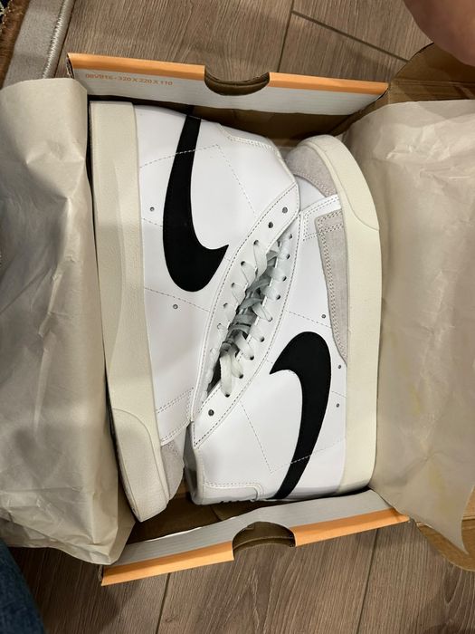 Кроссовки Nike blazzer