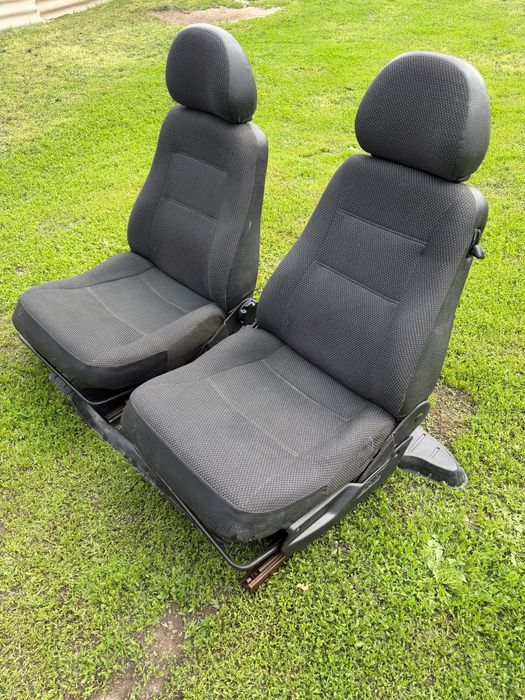 Сиденья на ниву.