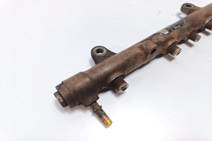 Rampa injectoare 8200330912 Renault Trafic a 2-a generatie