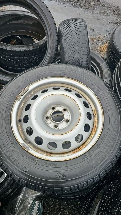 Set jante cu anvelope de iarna 215 65 16 C ,Vivaro, Trafic, Talento,