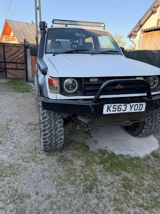 Mitsubishi pajero