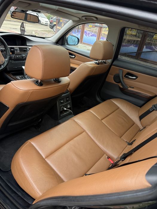 BMW 3 Series 2011 — imagine 5