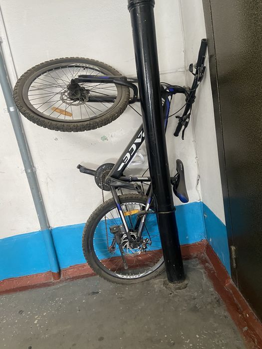 Продаю подростковый скоростной велосипед.