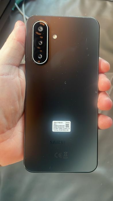 Vând Samsung A17
