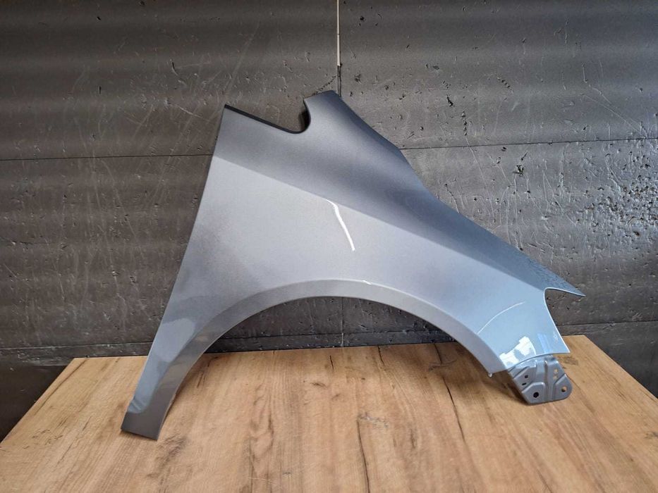 Aripa Fata Dreapta VW Golf 5 V Plus 2005-2009 (LA7T (Gri))