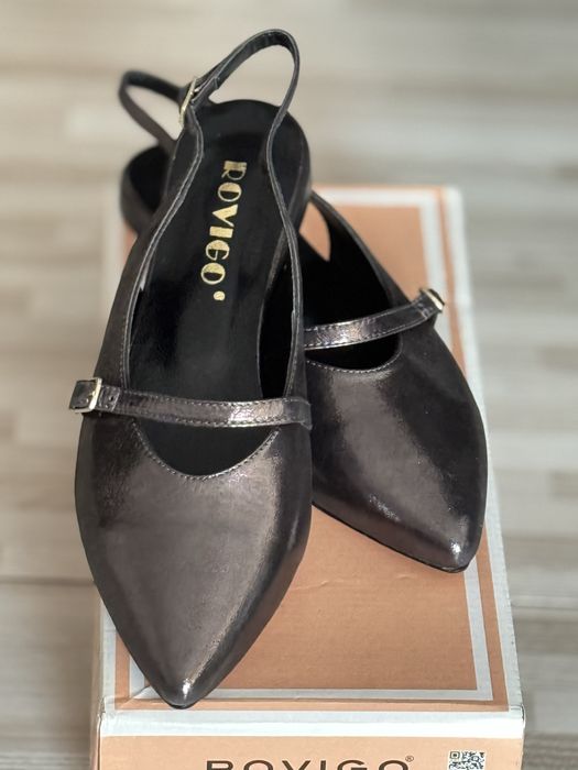 Pantofi cu varf ascutit. Noi