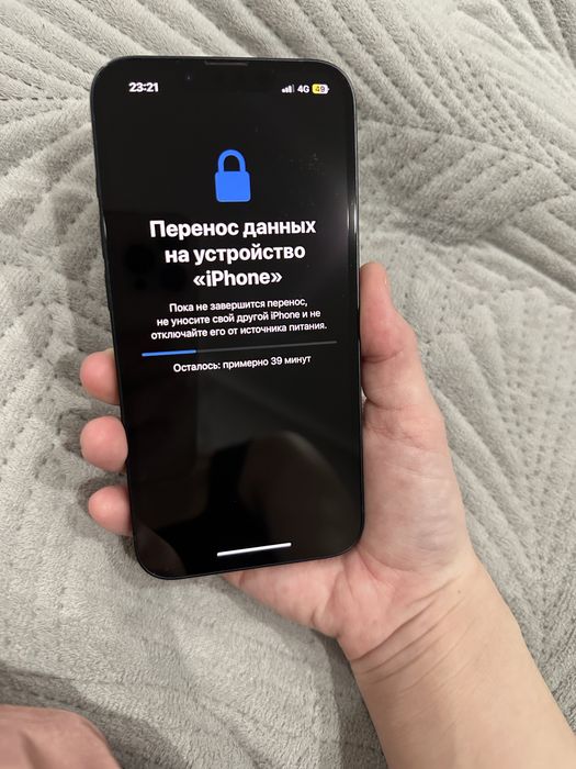 Продам айфон 13 на 128 гб