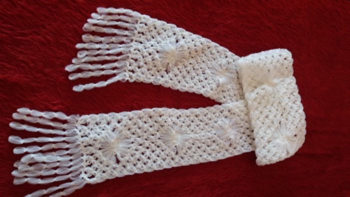 Ръчно изработен красив дамски шал