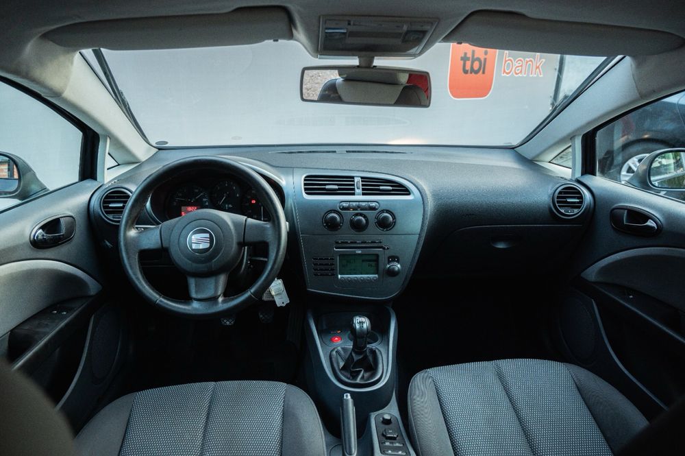 Seat Leon -2008 - 1,9 tdi - scaune incalzite - jante aliaj - rate / credit auto / cash / transfer - auto recent adus in tara