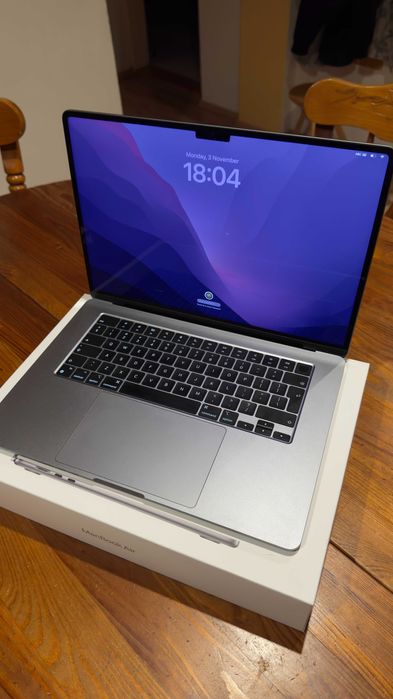 Macbook air M2 16gb 256gb