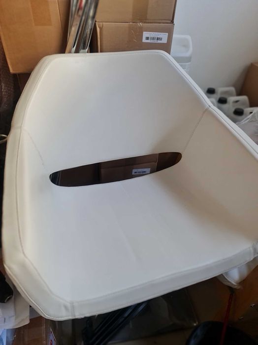 Оборудване за Фризьорски салон,измивна колона ,2стола за фризьор и др.