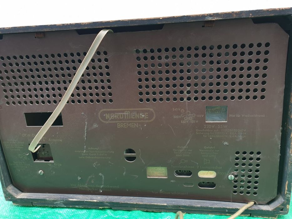 Vând Radio Nordmende model Fidelio-functional,made Germany  1954-1956-