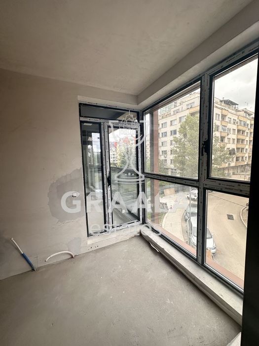 Продава се Тристаен апартамент в София, Манастирски ливади - 109 кв.м за 2859 €/кв.м - Снимка #2