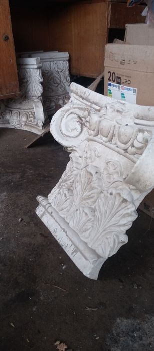 гипсовые  декоративные короны