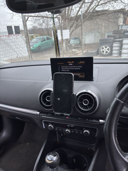 Стойка за телефон ауди а3 8в audi a3 8v