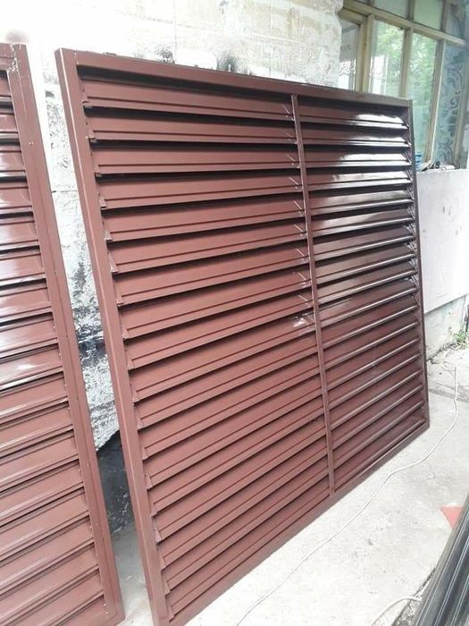 Vand garduri din sipca metalică și din jaluzea