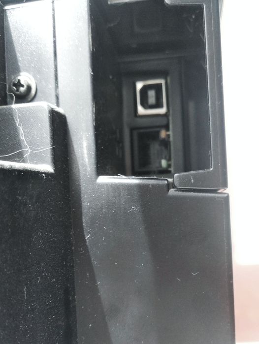 HP LaserJet Pro P1606dn принтер