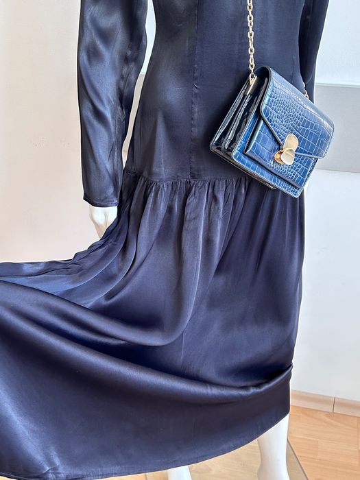 ARKET красива дълга рокля