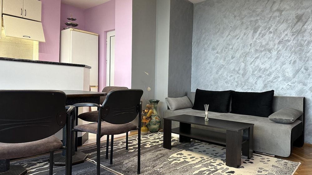 Дава се под наем Двустаен апартамент в Варна, Чайка - 60 кв.м за 598.23 € - Снимка #1