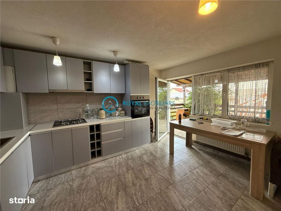 Royal Imobiliare - Vanzare Vila zona Paulesti