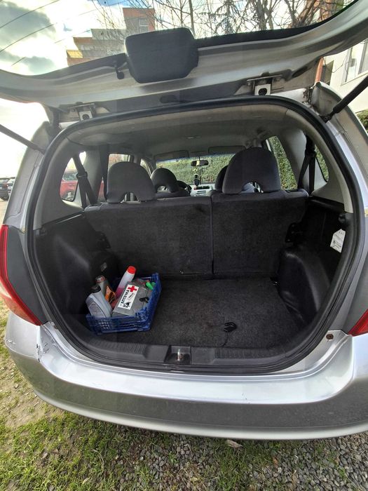 Прадавам хонда джас