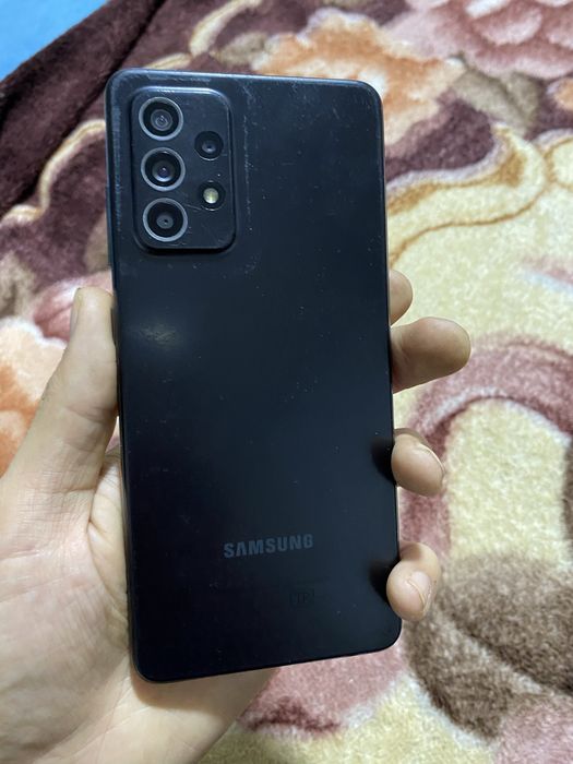 Продам samsung galaxy a52 в отличном состояние