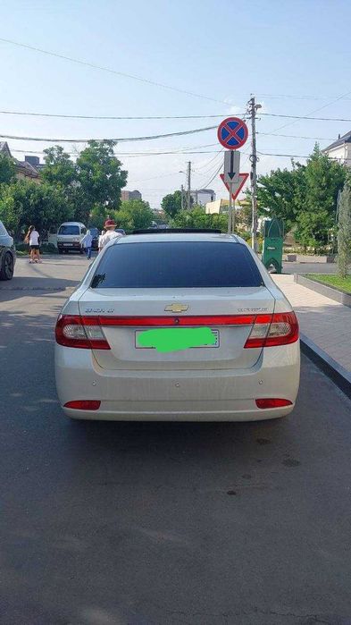 Продаю Эпику 2011 года