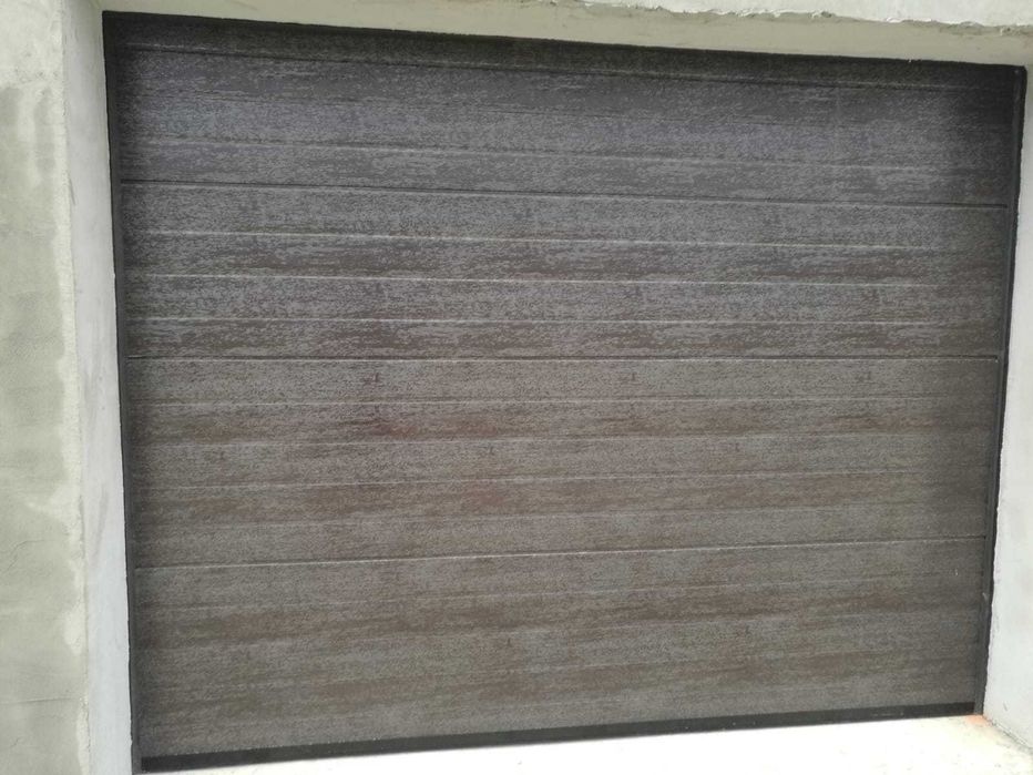 Usi de garaj tip rulou sau sectionale