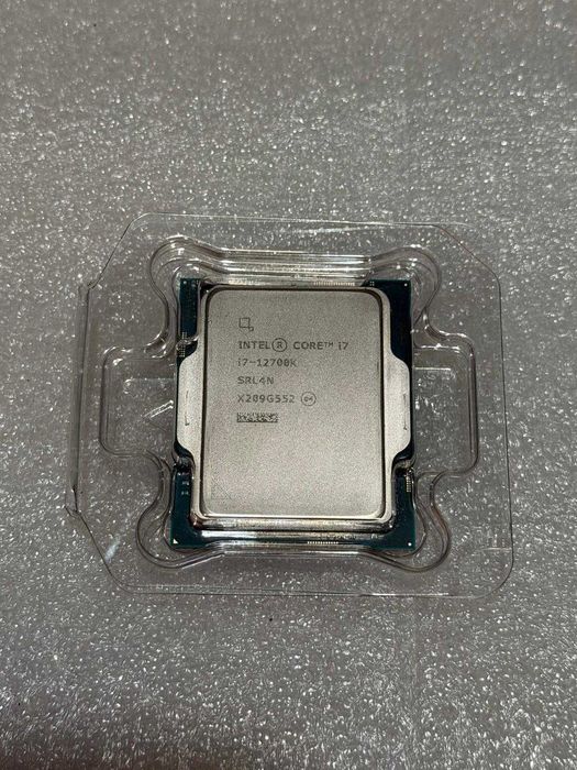 Vand Intel 12700KF
