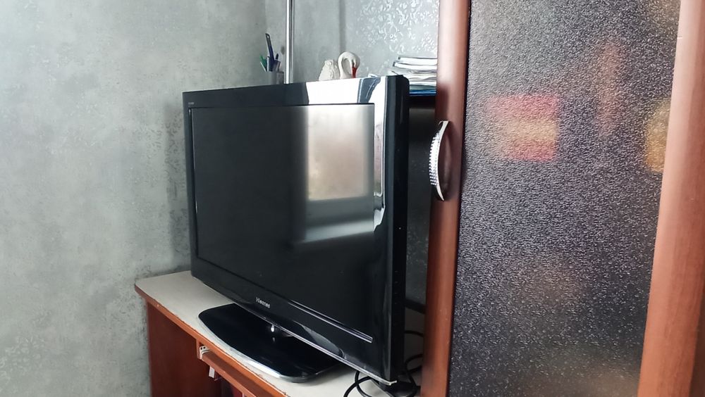 Продам телевизор