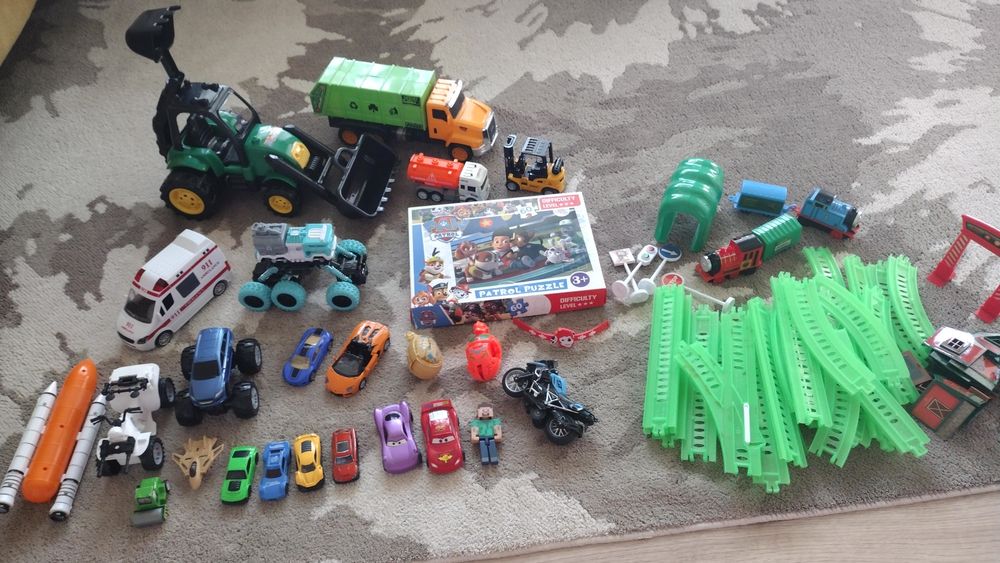 Големи Лотове играчки