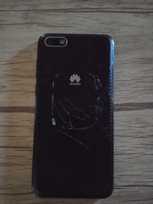 HUAWEI Y5 lite  200 ming som