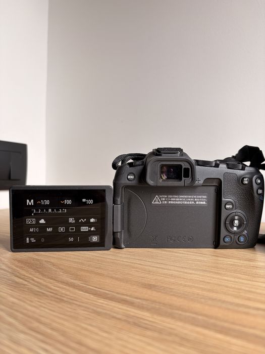 Canon r8 sigma 24-70 f2,8
