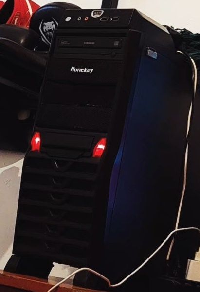 Компьютер HuntKey