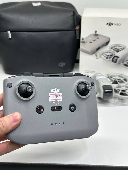 DJI NEO Fly More Combo