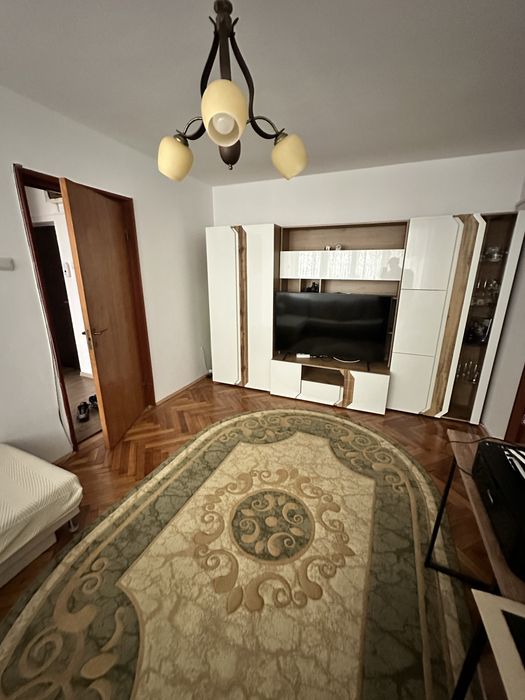 Apartament cu doua camere de închiriat