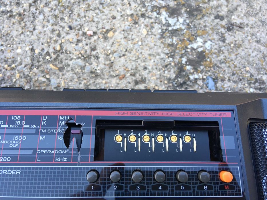 радиокасетофон Hitachi TRK-WP7E