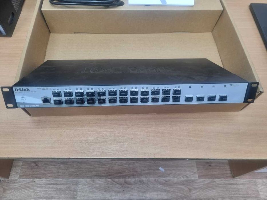 Коммутатор D-Link DGS-1210-28XS/ME